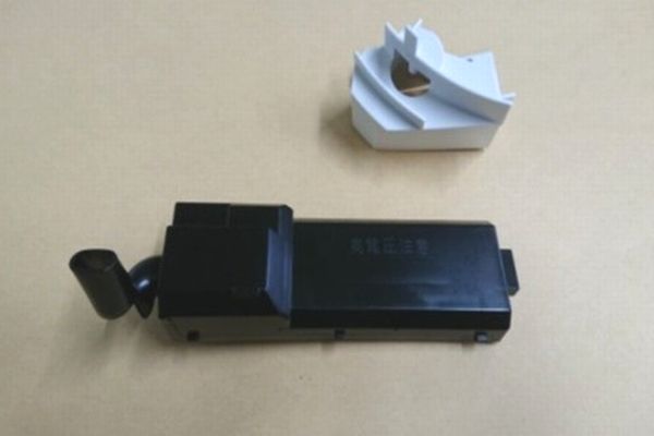 弱電部品